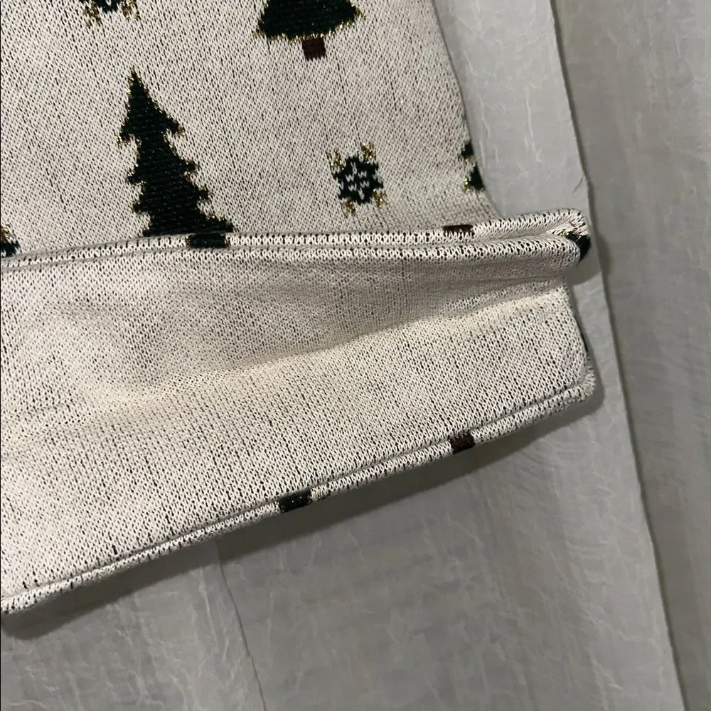 CT White Ivory Green Gold Christmas Tree Snowflake Knit Wine Gift Bag